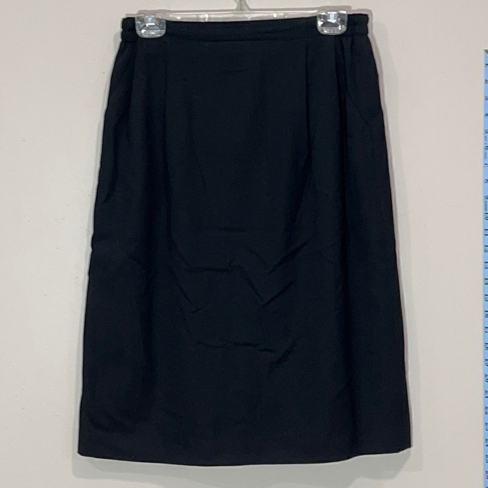 Vintage Luxury Gianni Black Wool Skirt. Size 14.